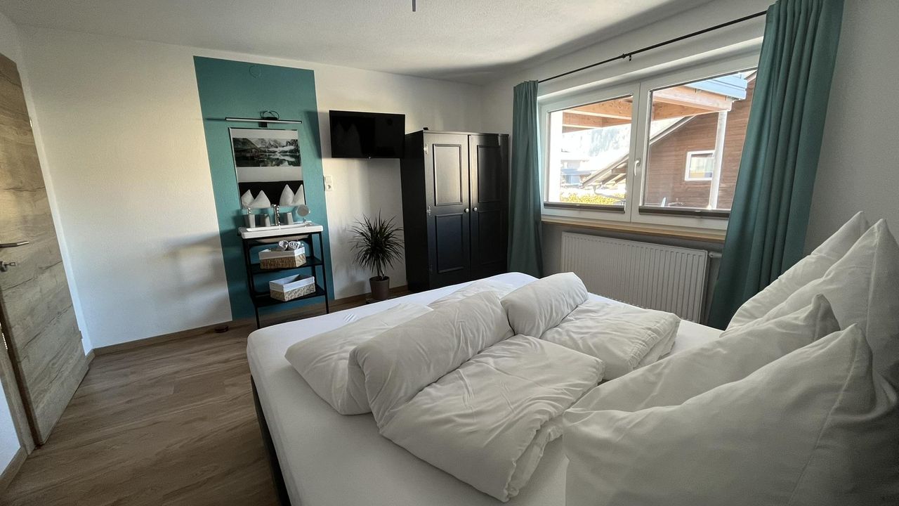 Zimmer mit Waschbecken Zimmer mit Waschbecken